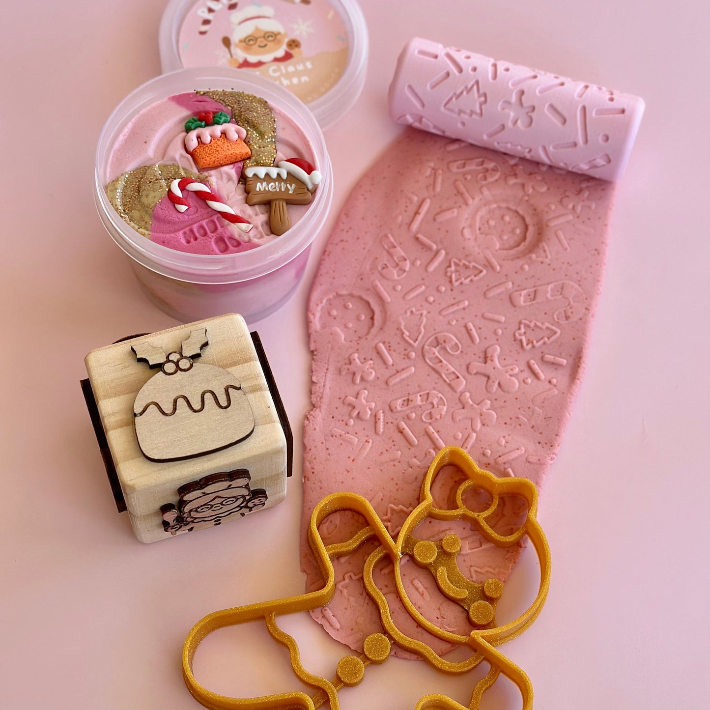 Mrs Claus’s Kitchen – Christmas Play Dough Bundle
