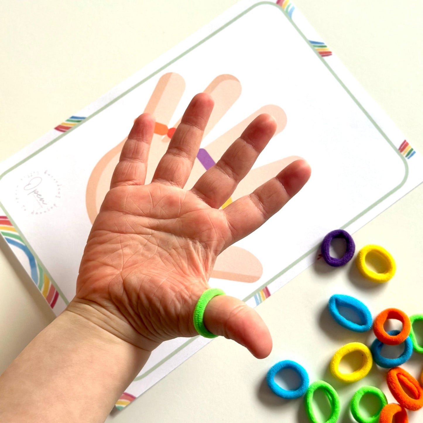 Busy Bag – Hand Pattern Match - from Open Hand Learning - Busy Bag Toddler Activity