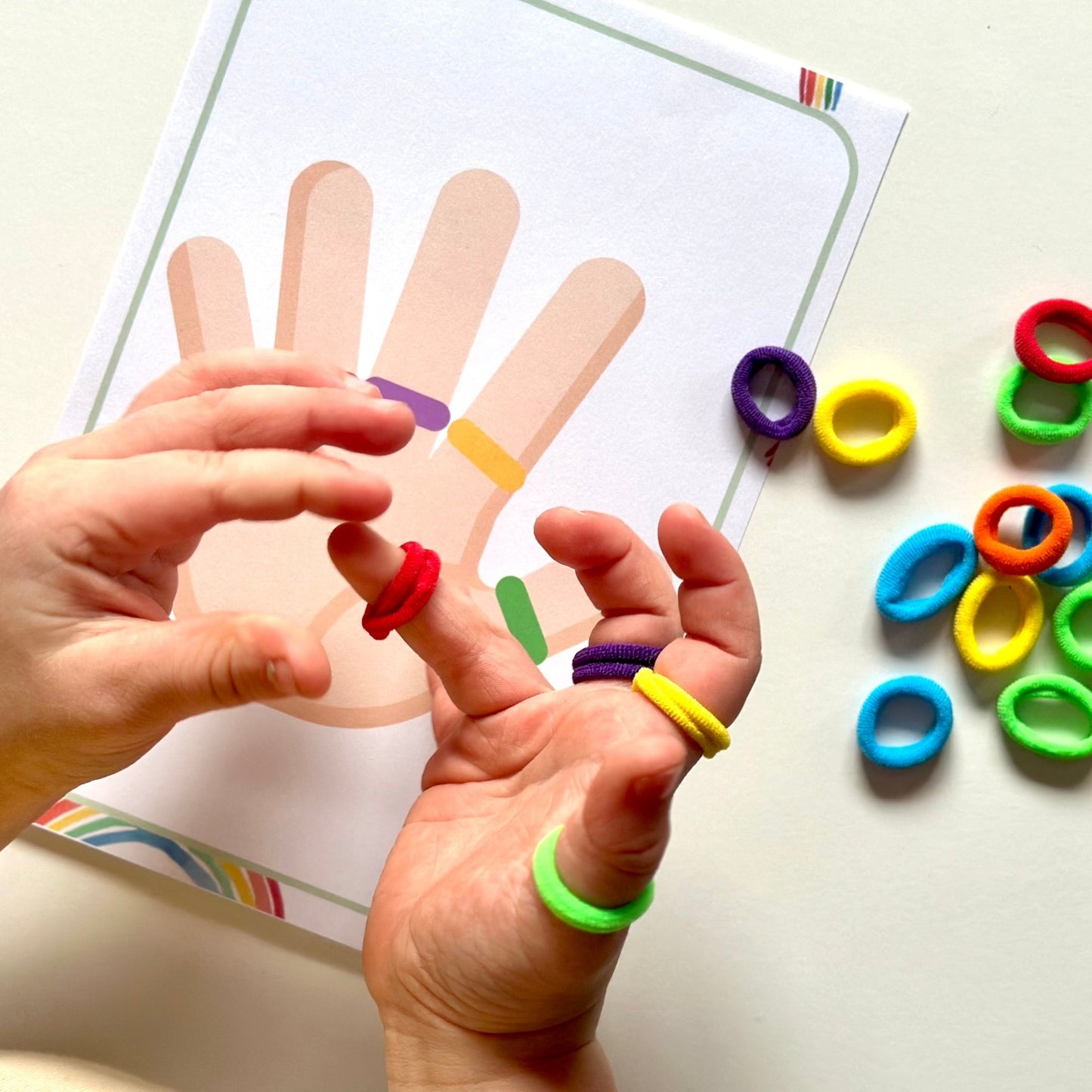 Busy Bag – Hand Pattern Match - from Open Hand Learning - Busy Bag Toddler Activity