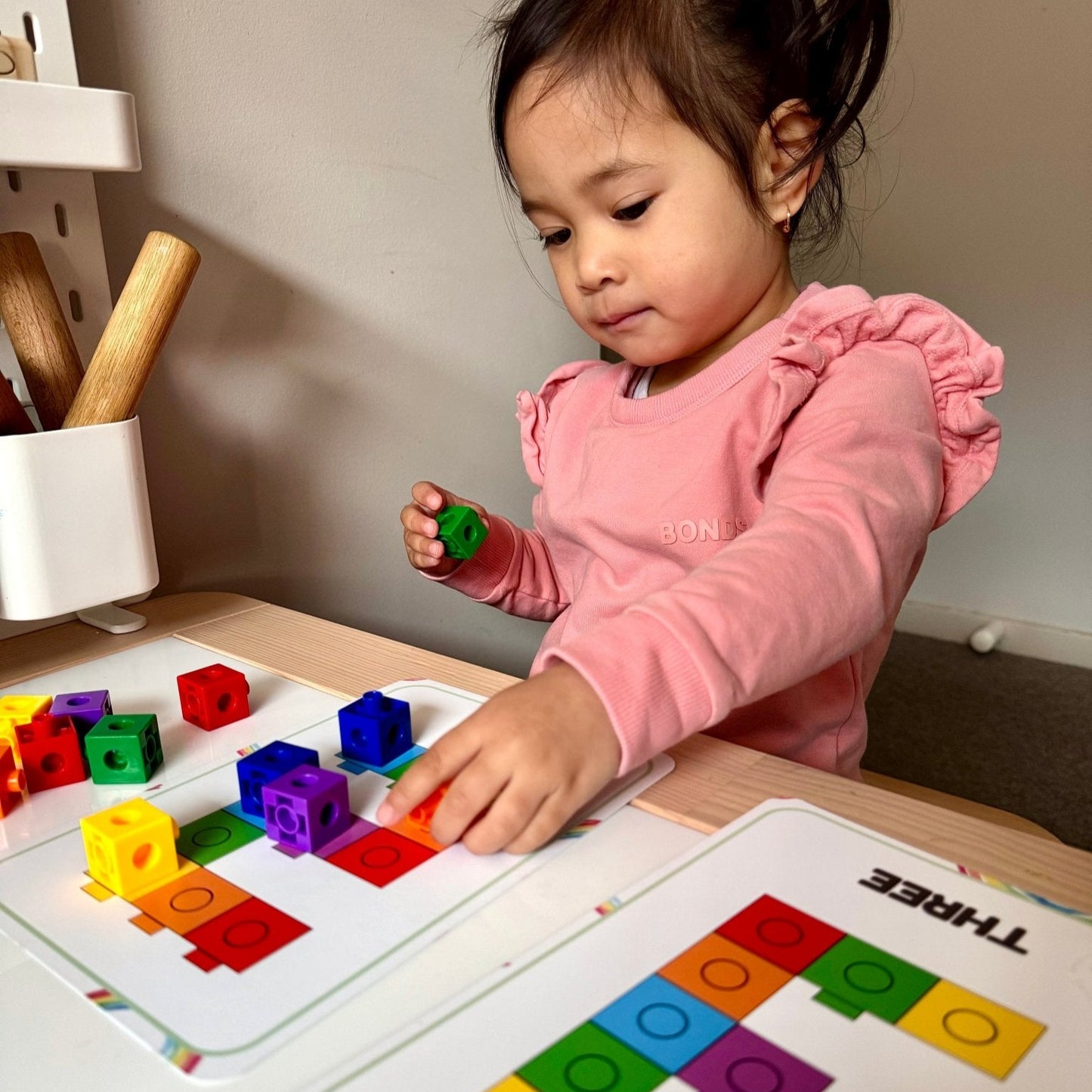 Busy Bag – Link Cube Match - from Open Hand Learning - Busy Bag Toddler Activity