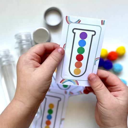 Busy Bag – Test Tube Pom Pom Match