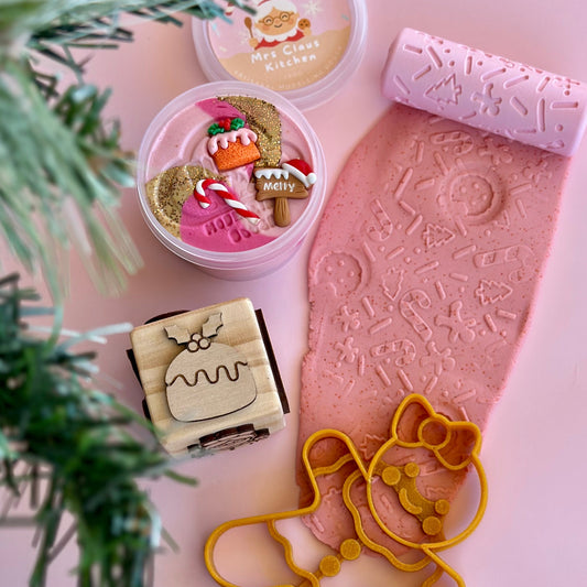 Mrs Claus’s Kitchen – Christmas Play Dough Bundle