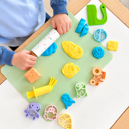 Toddler Fine Motor Busy Bag | Play Dough Activity