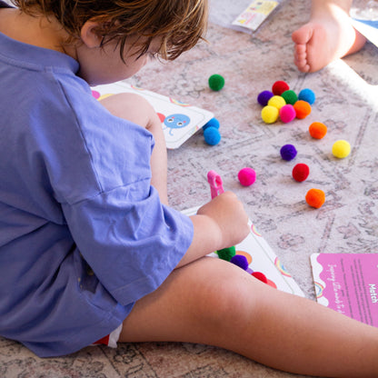 Busy Bag – Caterpillar Pom Pom Match