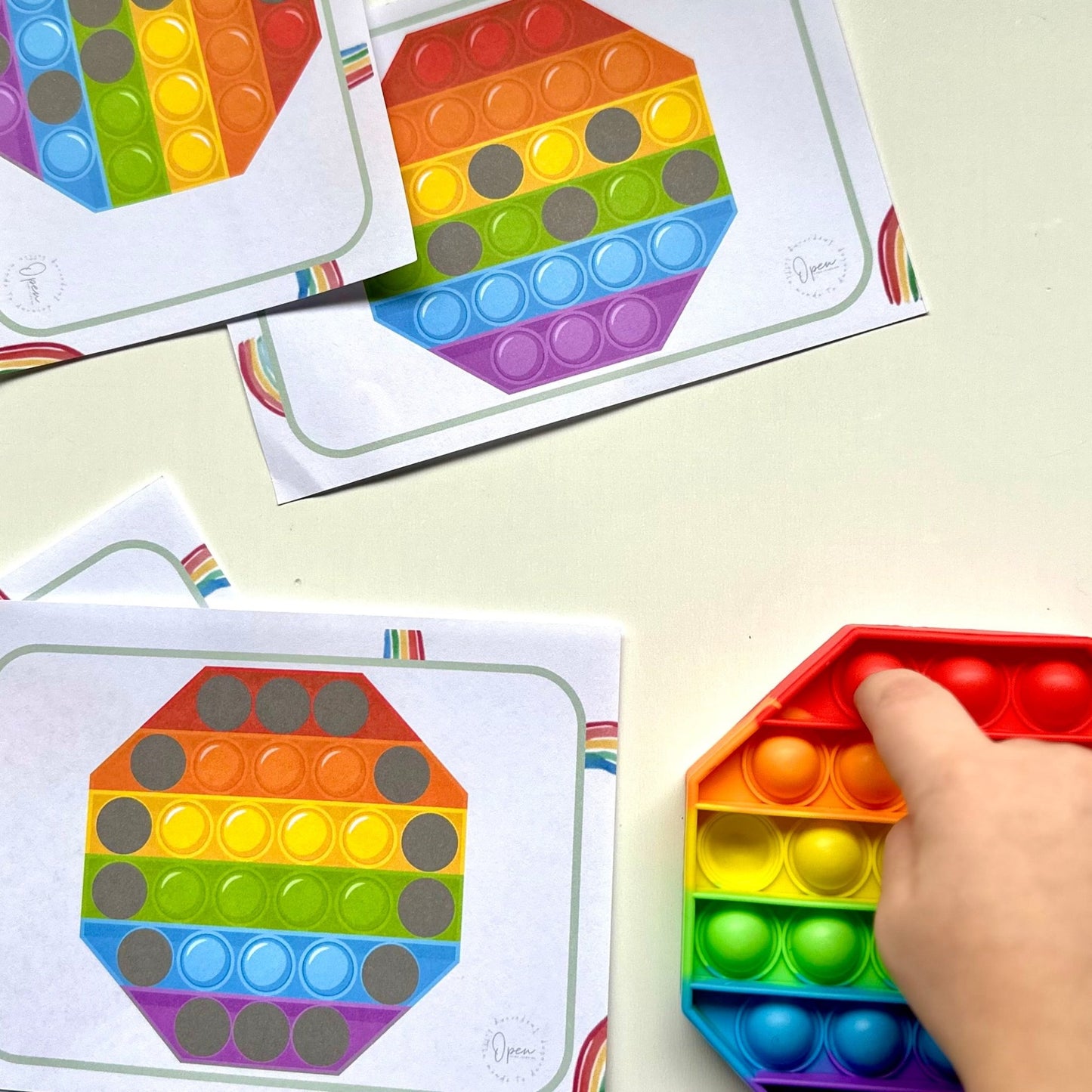 Busy Bag – Fidget Match - from Open Hand Learning - Busy Bag Toddler Activity